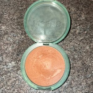 Kosas glowy bronzer